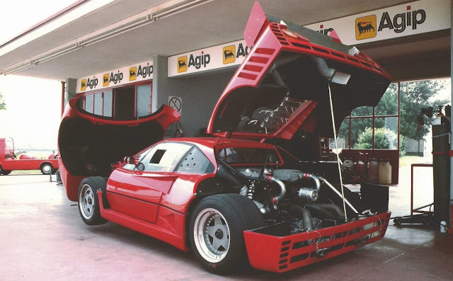 The Book Of The Ferrari 288 GTO by Joe Sackay