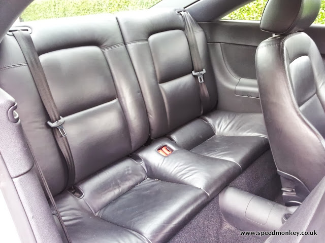 Audi TT 3.2 V6 back seats
