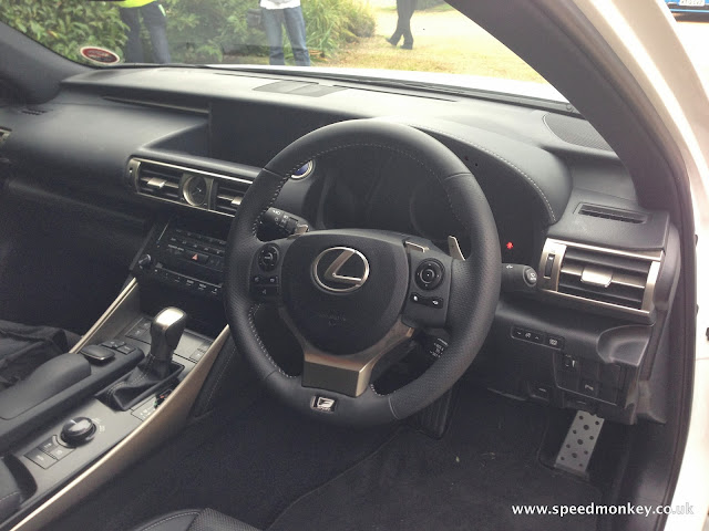 2013 Lexus IS300h interior