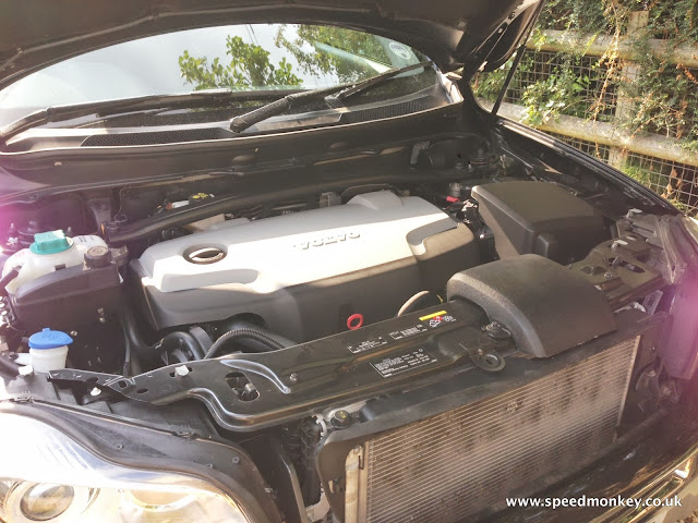 Volvo XC90 SE Lux engine